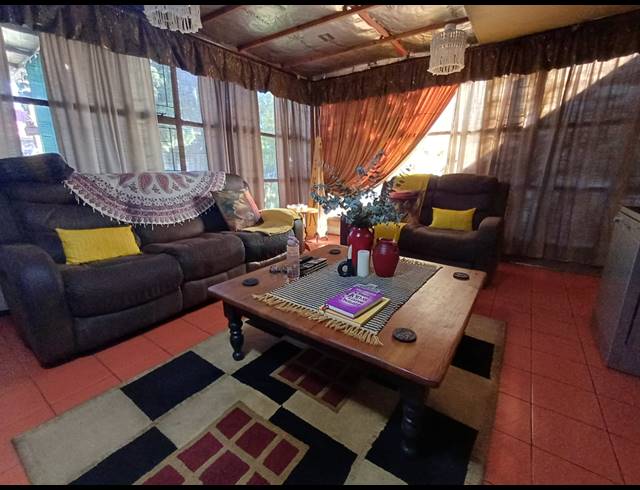 3 BEDROOM HOUSE FOR SALE IN VANDERBIJLPARK SE 6